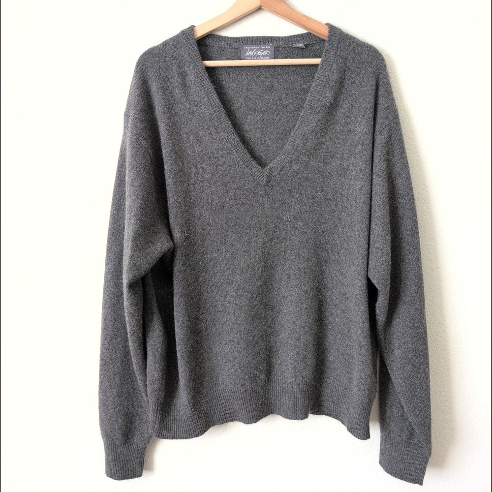 Lord & Taylor Mens XL Gray 100% Cashmere Two Ply V-Neck Sweater Old Money Luxury